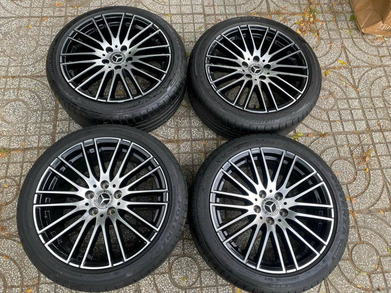 Mâm lazang Mercedes C200 Avantgarde Plus  2023 - 2024 18 inch lắp lốp 225/45R18, 245/40R18