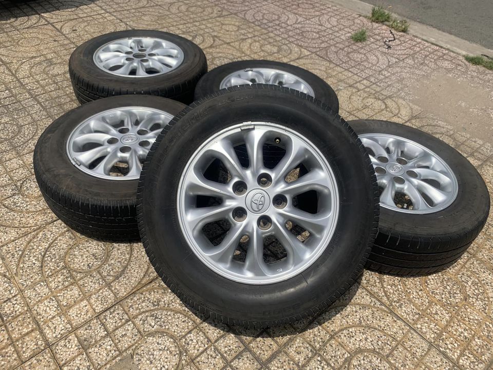 Mâm lazang Toyota Innova 2014 15 inch 205/65R15